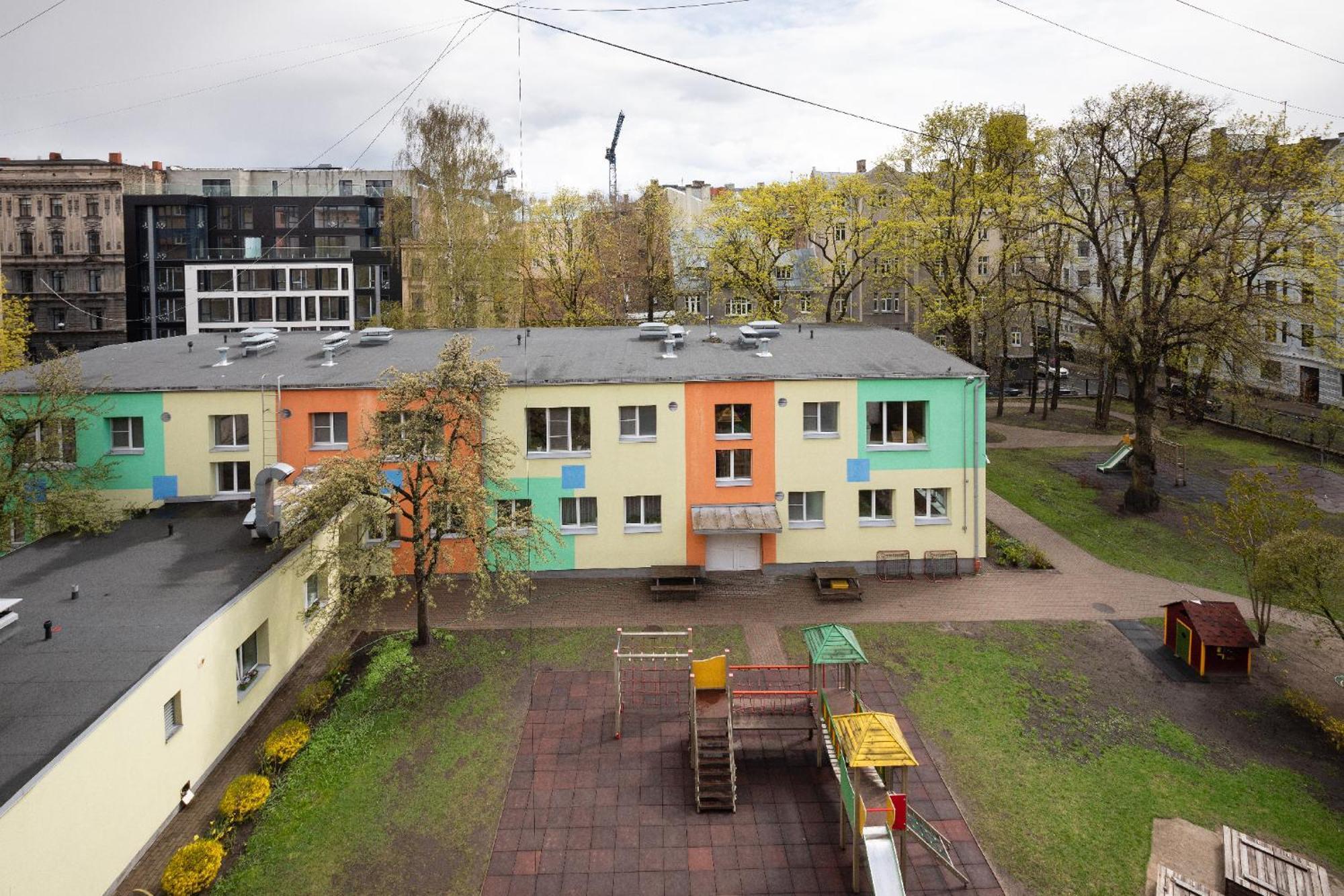 Appartamento Brivibas Yard With Parking In Center Riga