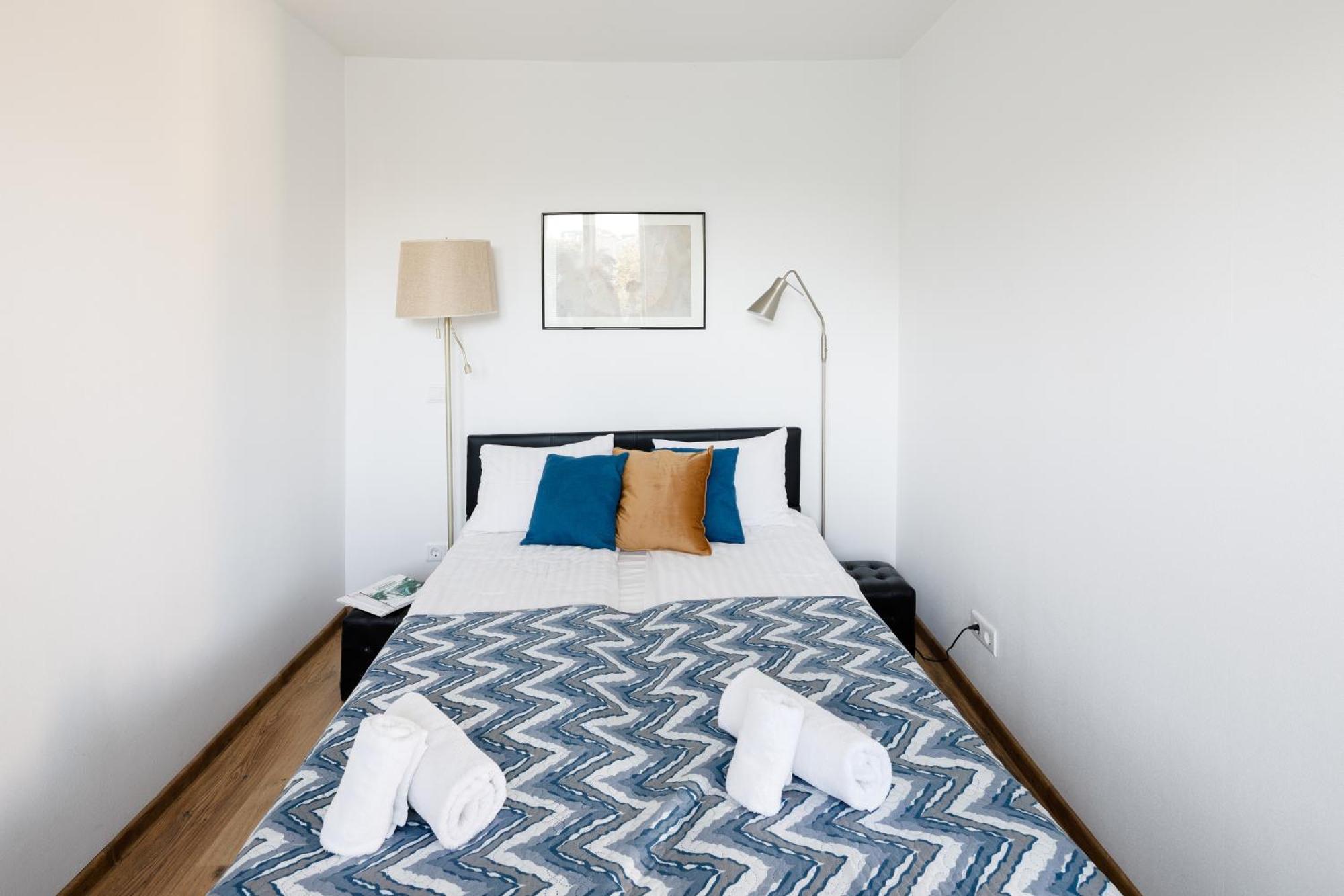 Appartamento Brivibas Yard With Parking In Center